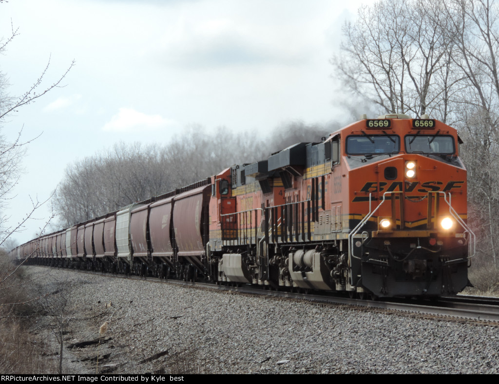 BNSF 6569 on G107